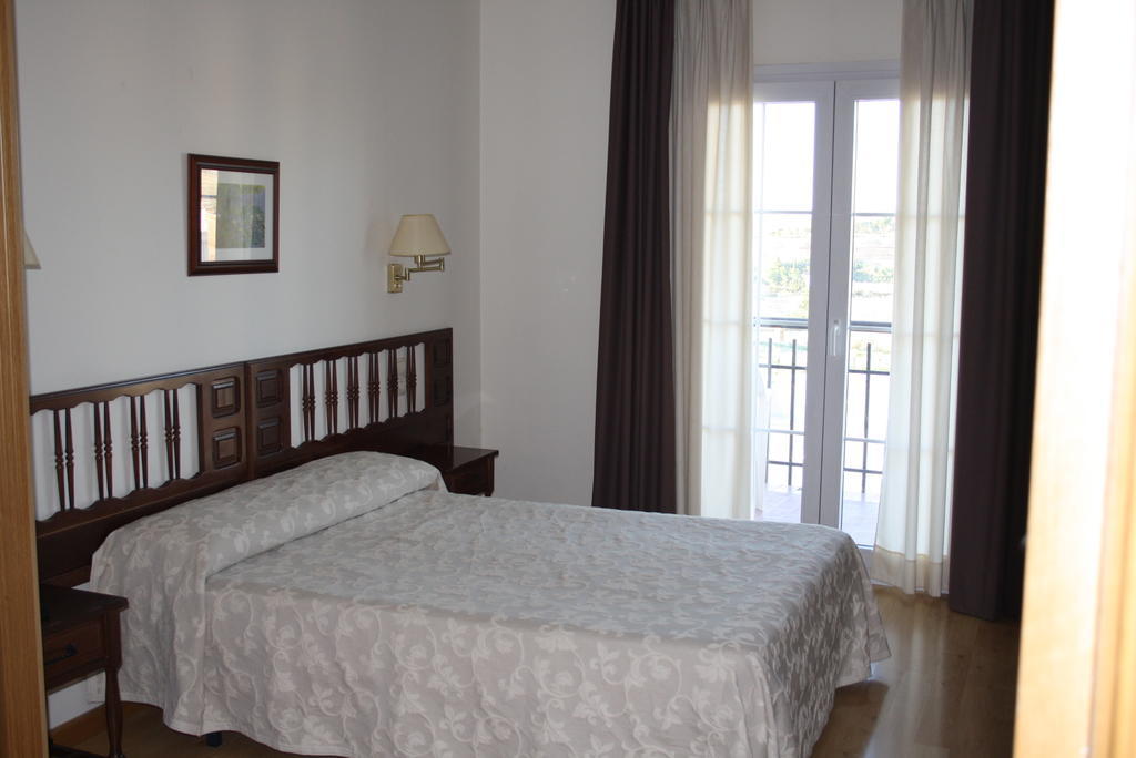 Hotel Mar De Aragon Caspe Szoba fotó
